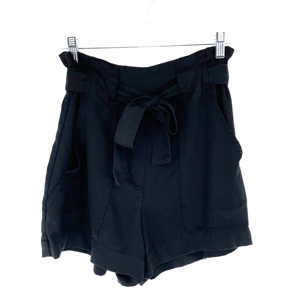 H&M High-Waisted Paperbag Shorts Size 4